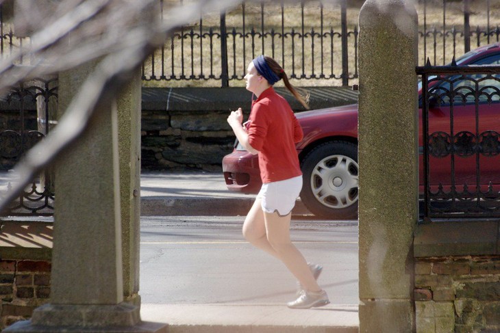 Women carrying for self-defense while jogging makes sense